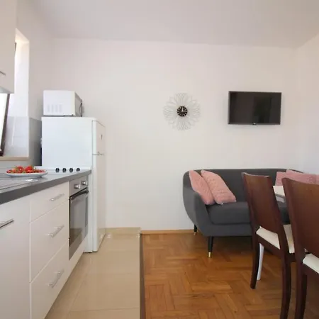 Apartments Andrea B4 Porec