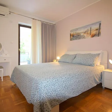 Apartment Apartments Andrea B4 *